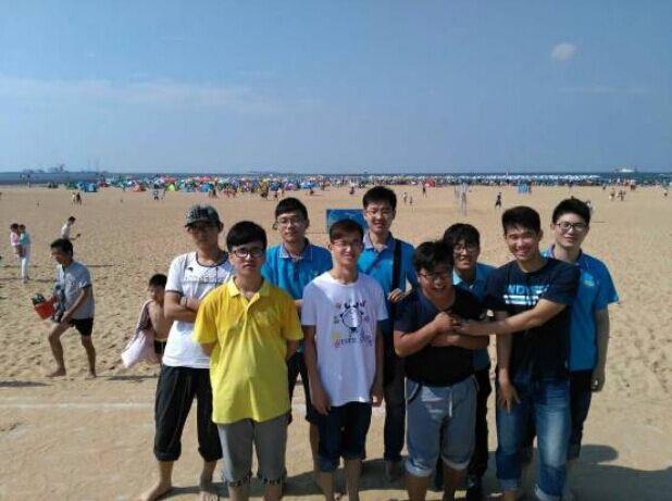 山东威廉希尔williamhill组织新项目大学生参观滨海金沙滩